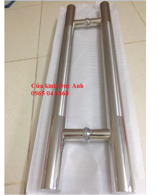 tay-nắm-cửa-kính-inox